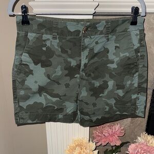 Old Navy Camo Green Women's Shorts